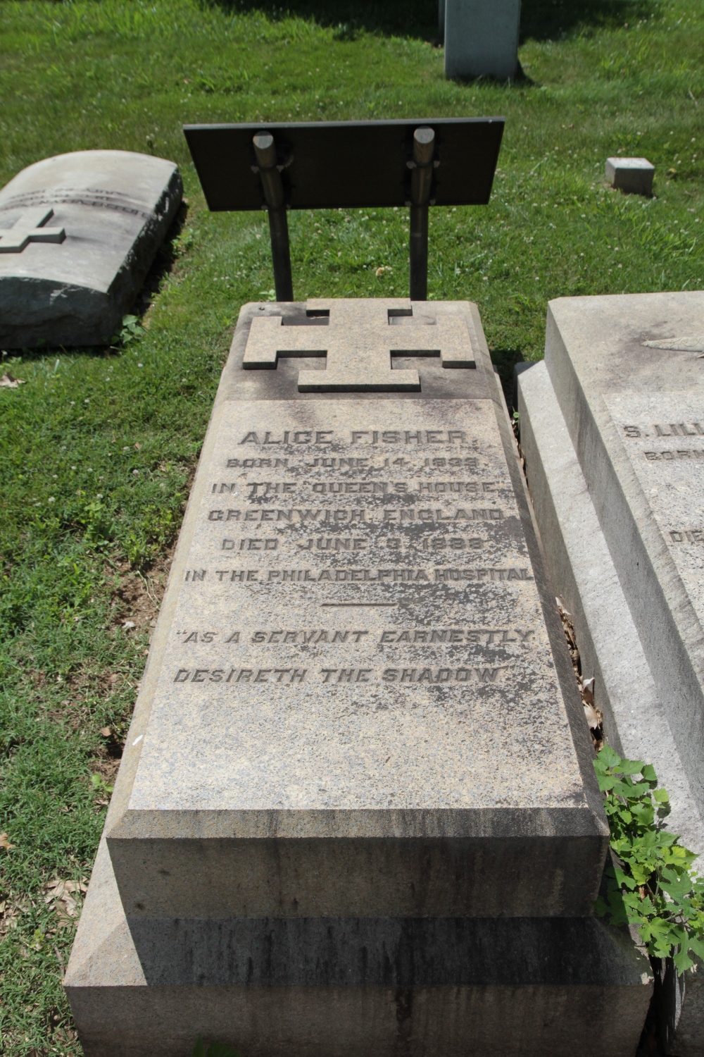 Alice Fisher and Lillian Clayton's tombs, Woodland Cemetery, Philadelphia - 05.jpg